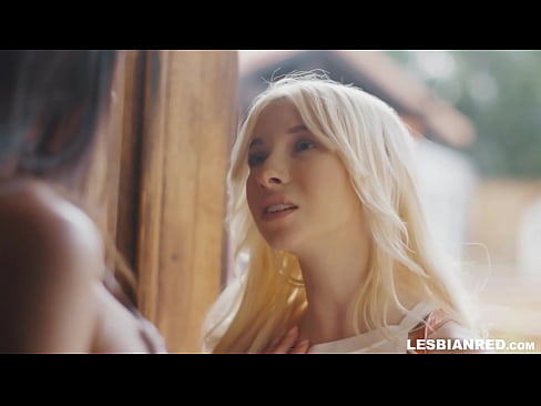 ❤️ A nena chega a casa uns meses despois e acaba comendo o coño da súa madrastra ️ Porno fb a nós gl.moresexmovies.ru ❌